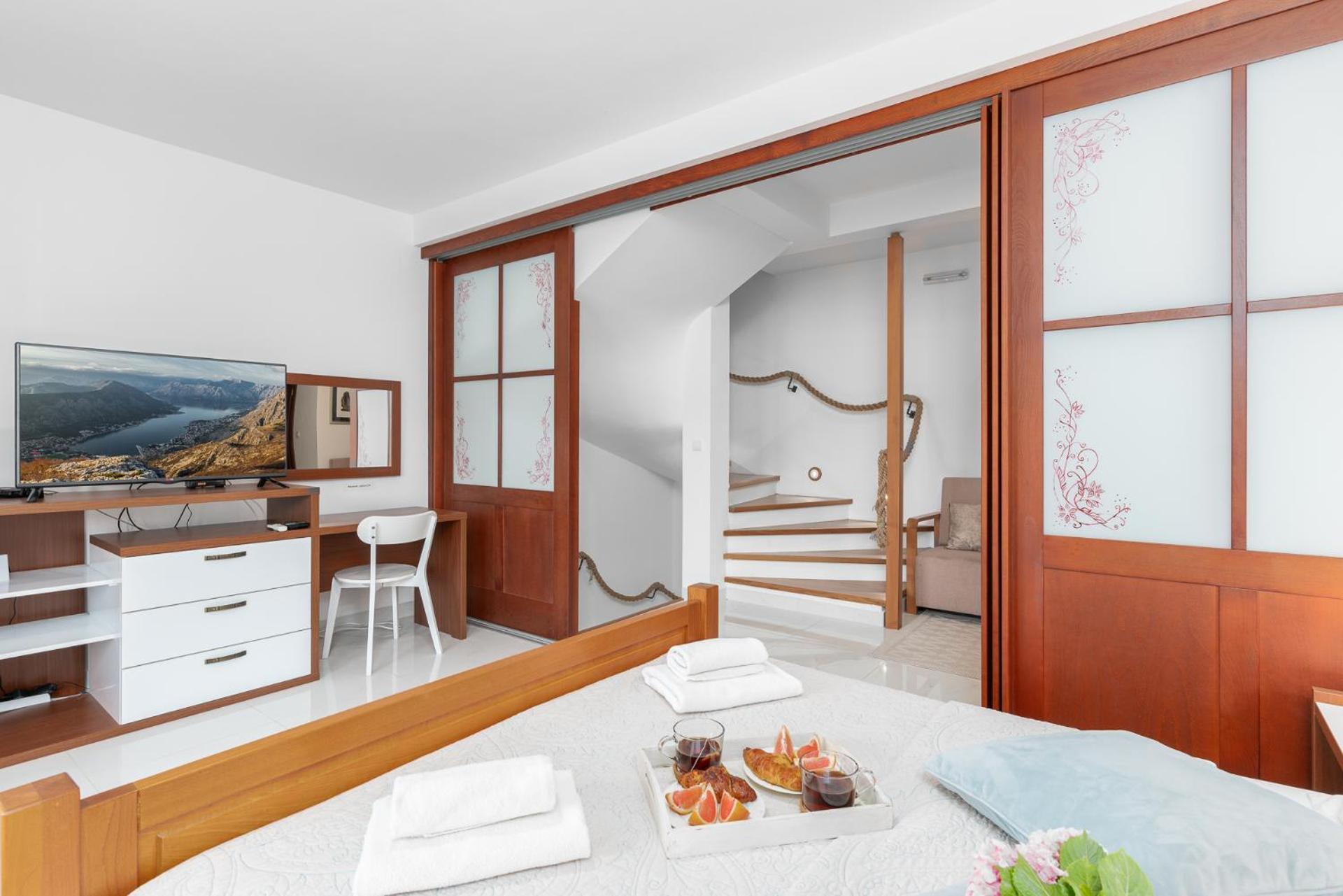 Villas Plitka 蒂瓦特 外观 照片